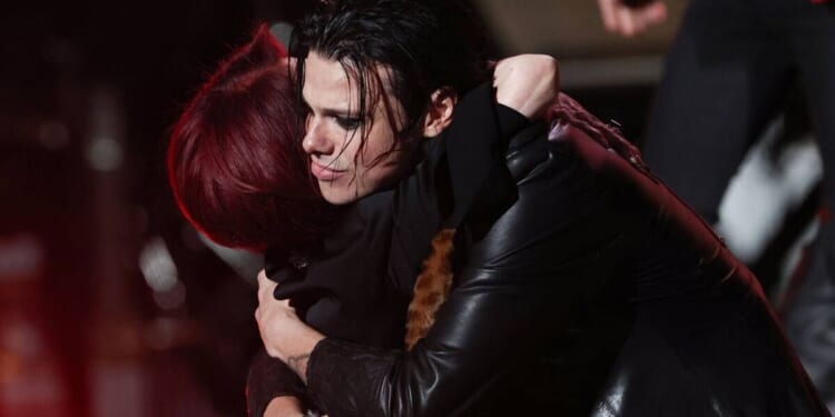 Sharon Osbourne breaks down as Yungblud wins Grammy for Ozzy tribute | UK | News