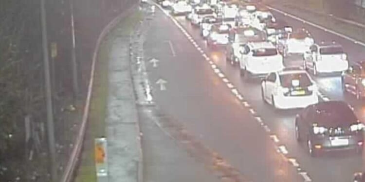 M62 traffic LIVE: Drivers face rush hour chaos as police urge 'avoid the area' after crash