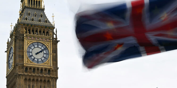 Pew says young adult Christian revival in UK may be 'misleading'