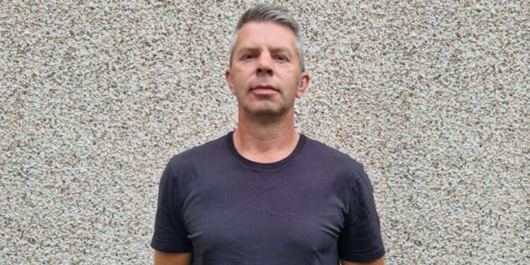 Prison officer sacked for 'refusing to use incorrect pronouns for prisoners'