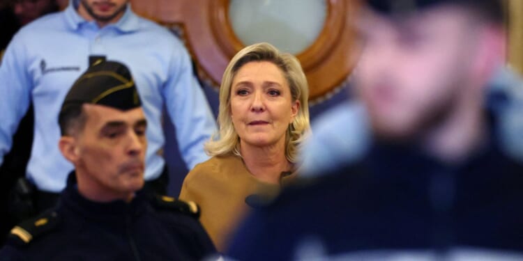 Marine Le Pen faces BAN from running for office in crushing blow to presidential hopes