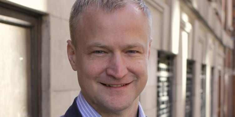 Love, loss, and addiction in Spain