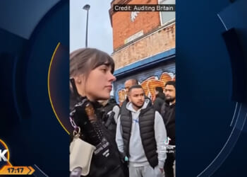 Christians praise police officer's defense of street preacher