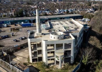 Outrage as abandoned 'super mosque' becomes 'eyesore' for UK town | UK | News