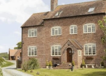 State pensioner sued for blocking neighbour’s Land Rover | UK | News