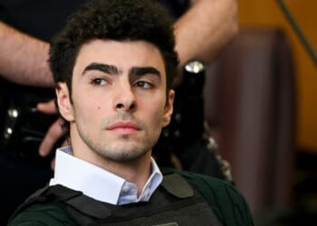 DOJ Drops Fight For Death Penalty In Luigi Mangione Assassination Case