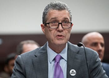 Democrats Push to Allow Citizens to Sue ICE