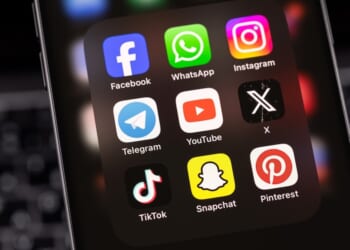 France moves closer to banning social media for minors under 15