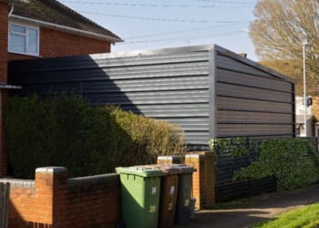 Man refuses to demolish 11ft-high mega garage despite complaints | UK | News