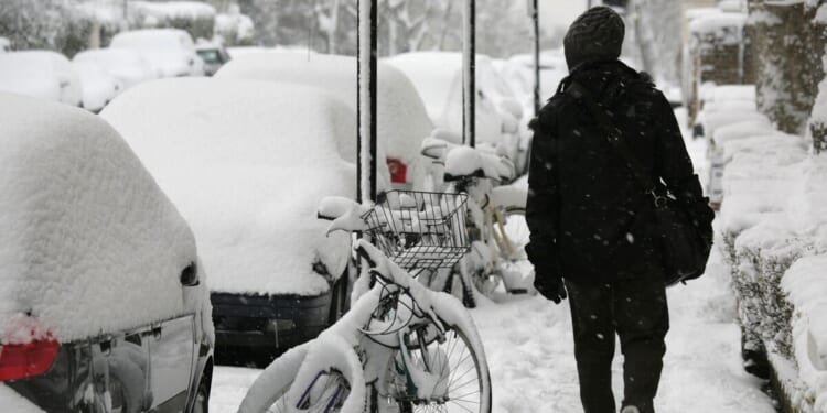 Met Office names UK areas to get snow before Monday | Weather | News