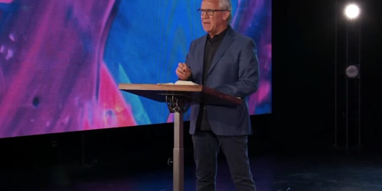 Mike Winger lauds Bethel apology, says accountability must follow