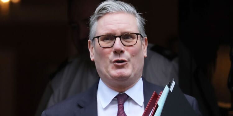 POLL: Should Keir Starmer quit over Peter Mandelson scandal? | Politics | News