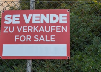 Panic in Majorca as for-sale signs pop up on bars and shops | World | News