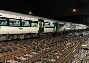 Selhurst train derailment LIVE: 'Do not travel' warning issued | UK | News