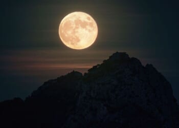 Snow moon’ to light up sky this week - check where and when to see | UK | News