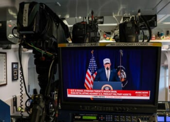 Trump Warns Some Americans May Die Amid US Strikes in Iran