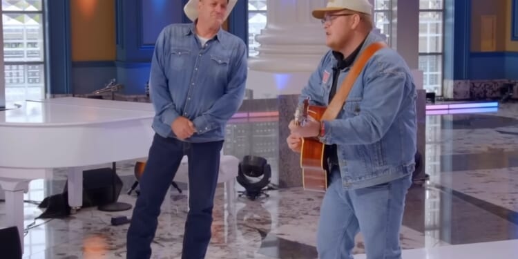 'American Idol' contestant departs from tour as newborn son battles heart issue: 'It's love'