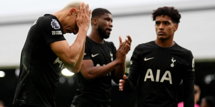 Premier League sensationally forced to delete own tweet after furious complaints from Tottenham