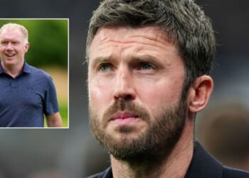 Paul Scholes sparks huge backlash as he appears to celebrate Man Utd defeat to Newcastle