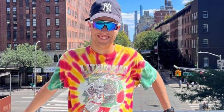 Man who had vision problems and headaches dead at 28