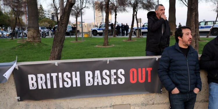 Cypriots demand Britain LEAVE military bases in new territorial dispute