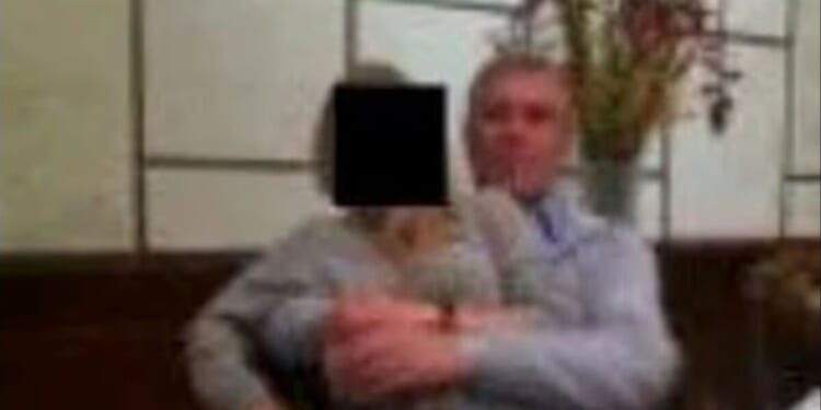 'Andrew Mountbatten-Windsor poses with young woman on lap' | Royal | News