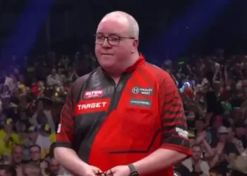 Stephen Bunting left 'really hurt' after match 'destroyed' by fans as opponent issues apology