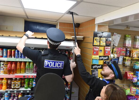 Council and Police raid on illegal vape shop