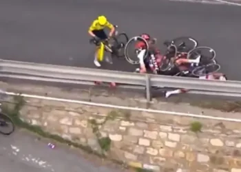 Debora Silvestri hospitalised after suffering '10ft fall' in terrifying crash during Milan-Sanremo