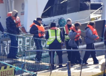 Border Force rush to respond to migrant boats in the Channel as Britain braces for crossings surge in just hours