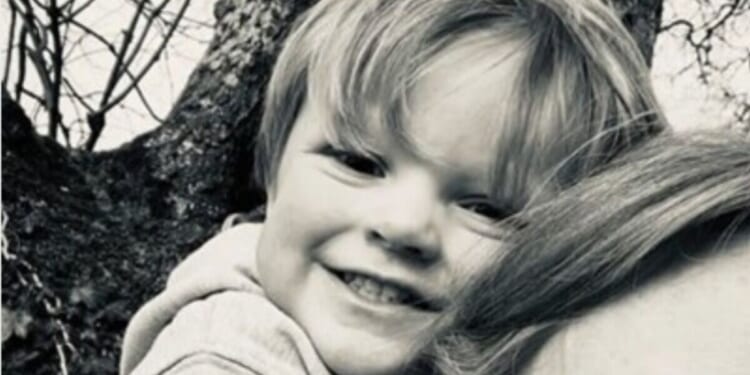 Toddler, 2, dies in horror accident after family friend reversed in driveway | UK | News