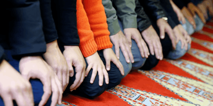 Schoolchildren as young as seven 'coerced into Islamic prayer at Church of England primary'