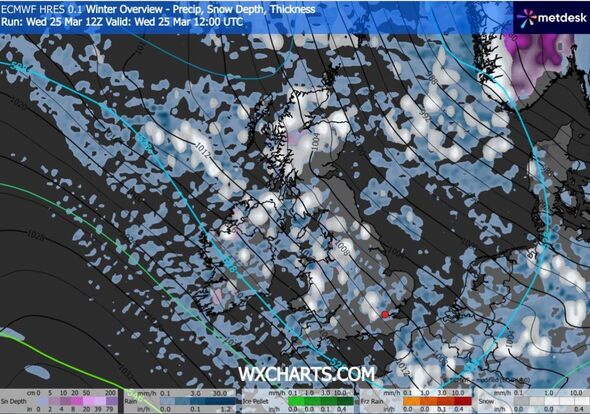 A weather map of UK showing snow