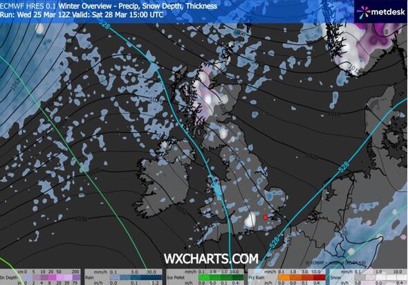 A weather map of UK showing snow