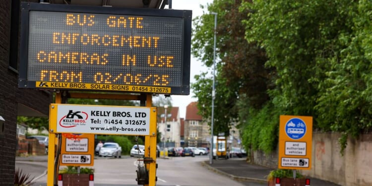Drivers hit with £130m in bus lane fines giving councils a cash bonanz | UK | News