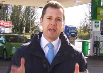 Petrol price crisis: Robert Jenrick issues fuel cut demand to Rachel Reeves as prices surge: 'Do the right thing!'