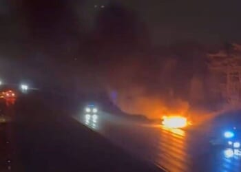 M62 Manchester crash LIVE: Horror collision causes car blaze as busy UK motorway shut