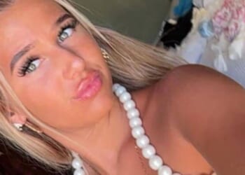 Desperate 10-minute battle to save teenager stabbed in Leeds street | UK | News