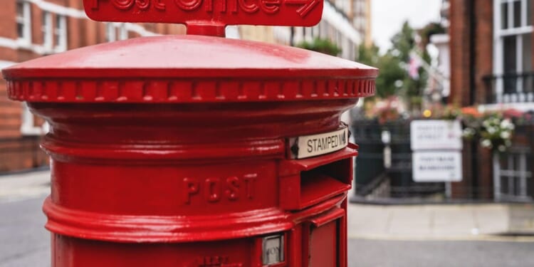 Royal Mail urges UK households to display simple 4-word sign on door | UK | News