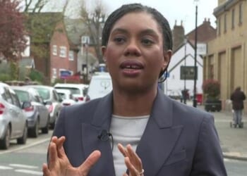Kemi Badenoch urges Keir Starmer to ban doctors strikes