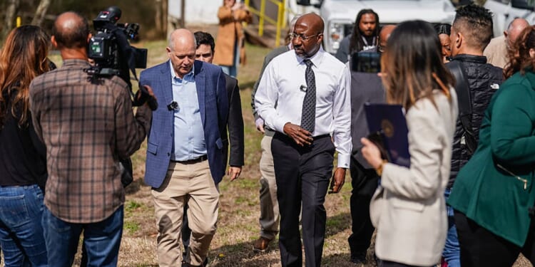 A Small Town Is Trying to Pull The Plug On A Local ICE Detention Center