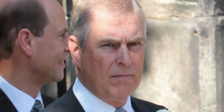 Andrew's telling gesture towards Princess Kate that spoke volumes | Royal | News