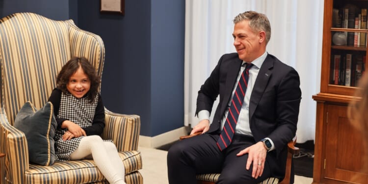 Banks Pushes Legislation to Ban Illegal Immigrants From Trucking