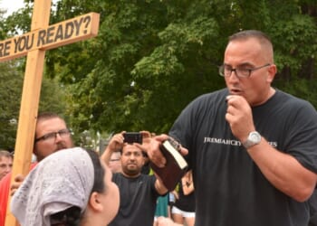 Bill C-9 against quoting Bible verses could turn Canada into police state: pro-freedom group