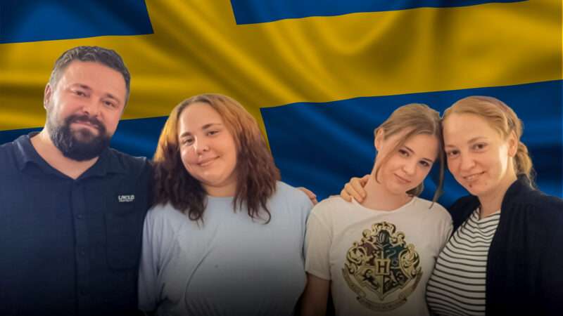 Daniel and Bianca Samson and their daughters in front of the Swedish flag. | Illustration: Moroccan Christians/Instagram/Aldorado10/Dreamstime