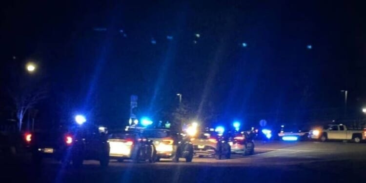 Busy airport evacuated after 'bomb threat' | US | News