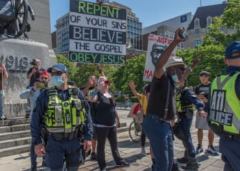 Christians warned to expected increased hostility, persecution after bill passes in Canada