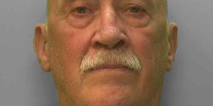 Depraved 'therapist' molested patient with his own ‘niche treatment’ | UK | News