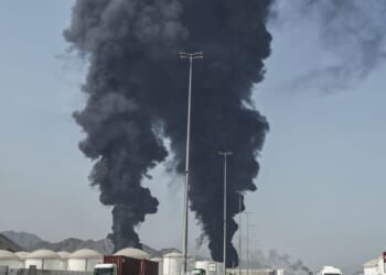 Firestorm as drone attack shuts key Middle Eastern oil port | World | News