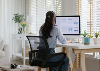 Fury as civil servants try to use Iran war as excuse to avoid the office | UK | News